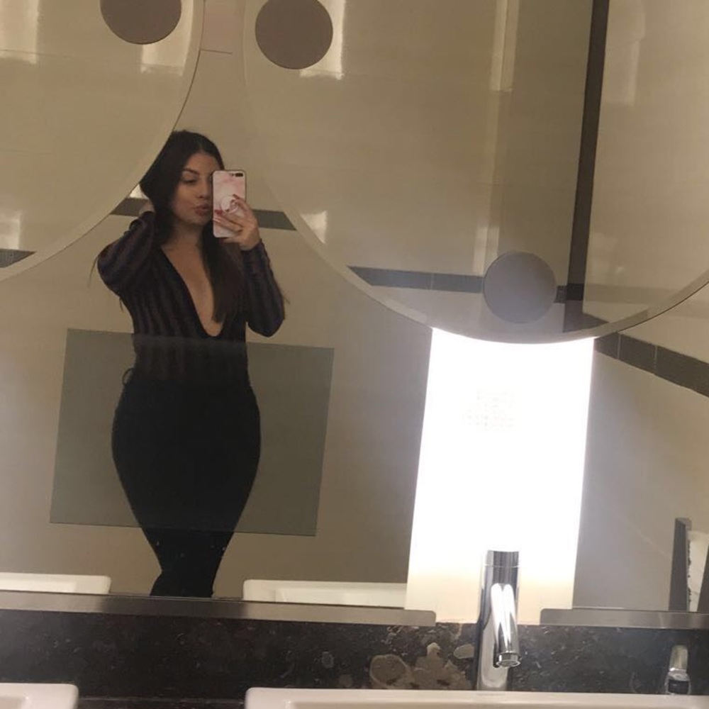 Meet your Posher, Destiny